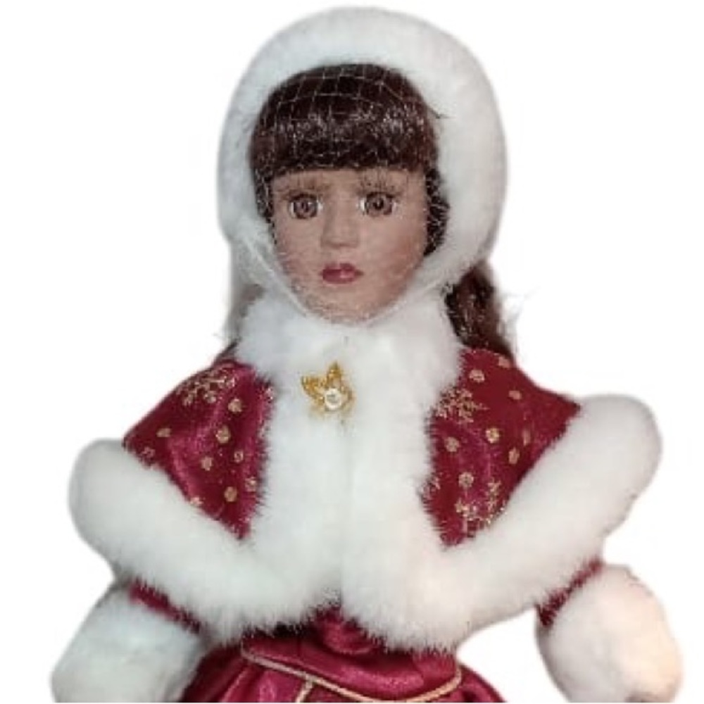PORCELAIN COLLECTABLE DOLL - Picture 7 of 9